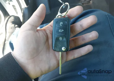 2018 Volkswagen Beetle from USA, damaged, VIN 3VW5DAAT3JM516437